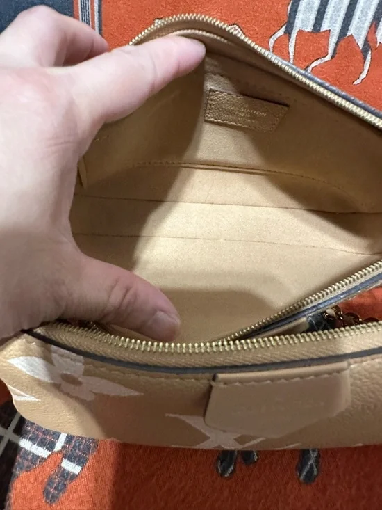 LOUIS VUITTON ❤️🌟 MONOGRAM EMPREINTE GIANT MULTI POCHETTE W/ TWO STRAP⭐️ - Picture 13 of 15